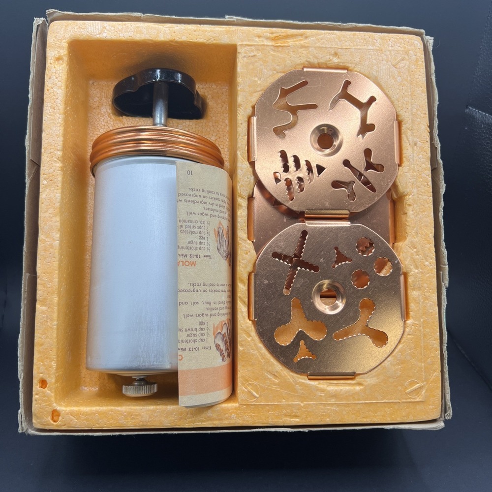 Vintage 1960's Mirro Dial-A-Cookie Copper Aluminum Crank Cookie Press w/ 3 Discs